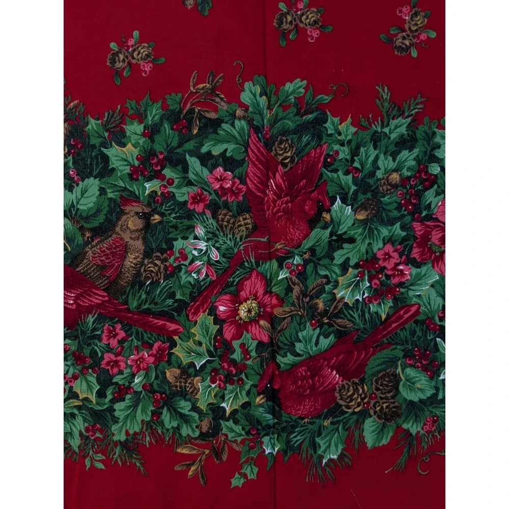 Vintage Christmas Apron Cut & Sew Fabric Panel,‎ Cranston VIP Cardinals & Holly